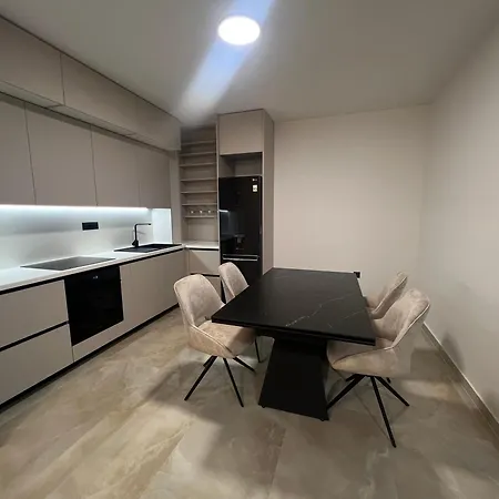 Luxury Mani Apartment